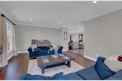18 Cedar Lane, Setauket, NY 11733 - Photo 9