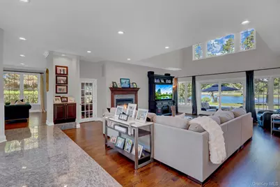 18 Cedar Lane, Setauket, NY 11733 - Photo 5