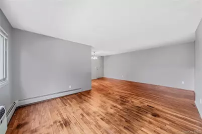 2397 Union Blvd #8a, Islip, NY 11751 - Photo 5