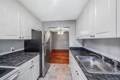 2397 Union Blvd #8a, Islip, NY 11751 - Photo 15