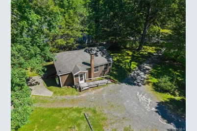 35 Pidgeon Hill Road, Huntington Station, NY 11746 - Photo 17