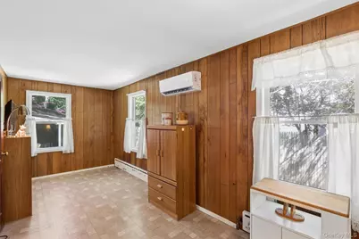 35 Pidgeon Hill Road, Huntington Station, NY 11746 - Photo 9