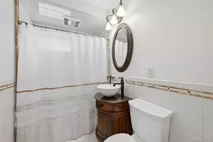 16 Harrow Ln, Levittown, NY 11756 - Photo 9