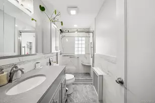 32 Broadway, New Hyde Park, NY 11040 - Photo 9