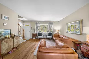 32 Broadway, New Hyde Park, NY 11040 - Photo 3