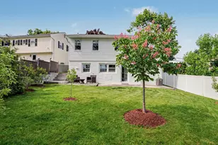 17 Gedney Way, White Plains, NY 10605 - Photo 19