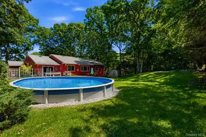 26 Valley Street, Ronkonkoma, NY 11779 - Photo 7