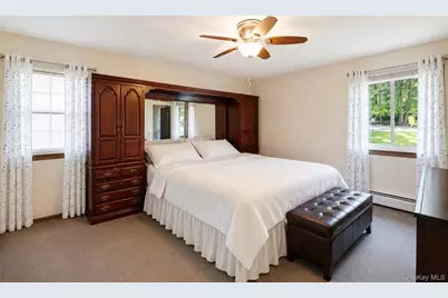 26 Valley Street, Ronkonkoma, NY 11779 - Photo 15