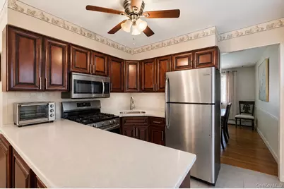 26 Valley Street, Ronkonkoma, NY 11779 - Photo 3