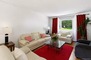 26 Valley St, Ronkonkoma, NY 11779 - Photo 11