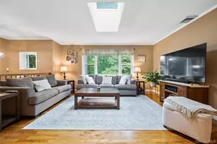 27 Silleck Blvd, Putnam Valley, NY 10579 - Photo 3
