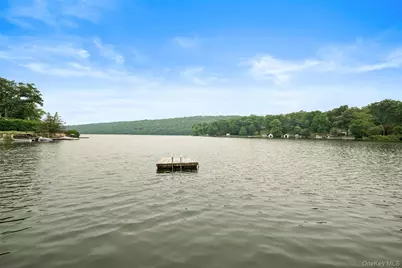 27 Silleck Boulevard, Putnam Valley, NY 10579 - Photo 27