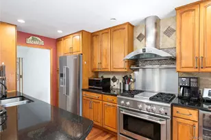 326 Lovell St, Mahopac, NY 10541 - Photo 3