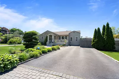 36 Lumur Drive, Sayville, NY 11782 - Photo 7