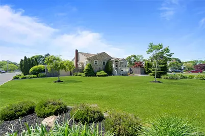 36 Lumur Drive, Sayville, NY 11782 - Photo 5