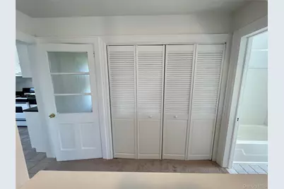 175 Woodruff Avenue #2nd Floor, Scarsdale, NY 10583 - Photo 11