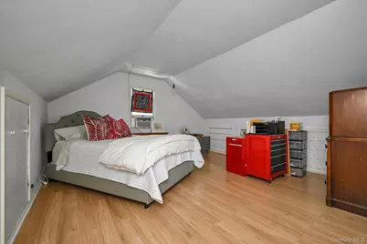 236-11 Seward Avenue, Bellerose, NY 11427 - Photo 13