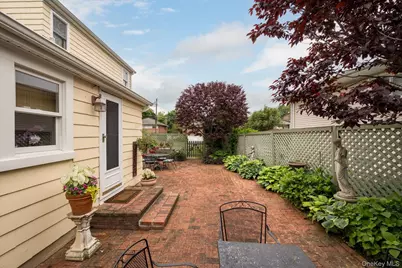 63 Cedar Road, Westbury, NY 11590 - Photo 25