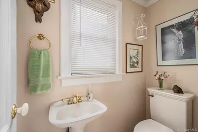 63 Cedar Road, Westbury, NY 11590 - Photo 15