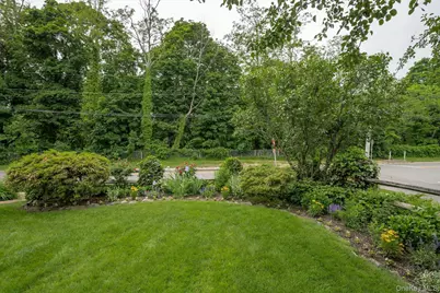 63 Cedar Road, Westbury, NY 11590 - Photo 27