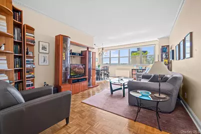 555 Kappock Street #2T, Bronx, NY 10463 - Photo 1