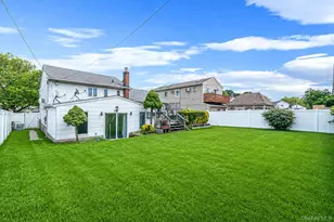 68 Myles Ave, Levittown, NY 11756 - Photo 5