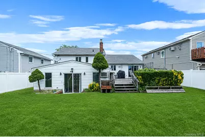 68 Myles Avenue, Levittown, NY 11756 - Photo 7