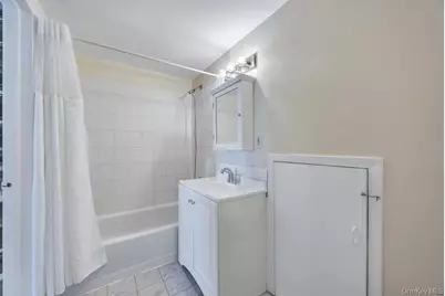 25 Laurel Place, Bethpage, NY 11714 - Photo 29