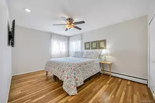 25 Laurel Pl, Bethpage, NY 11714 - Photo 17
