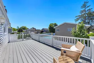 25 Laurel Pl, Bethpage, NY 11714 - Photo 31