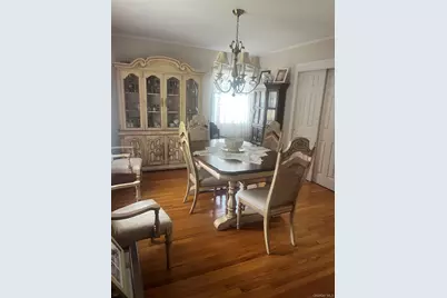 79 Soloff Boulevard, Inwood, NY 11096 - Photo 3