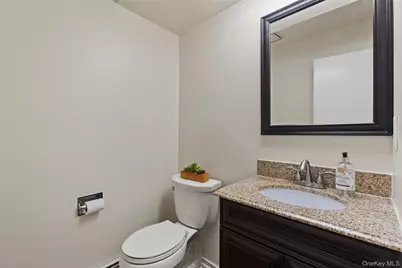 122 Woods Brooke Circle, Ossining, NY 10562 - Photo 9