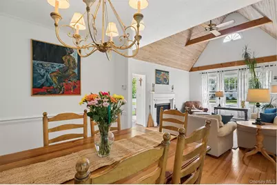 16 Union Avenue, Center Moriches, NY 11934 - Photo 5