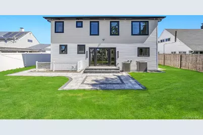 8 Table Lane, Hicksville, NY 11801 - Photo 39