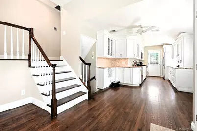 957 Gardiner Drive, Bay Shore, NY 11706 - Photo 27