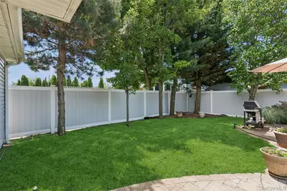 307 Hughes Street, Bellmore, NY 11710 - Photo 25