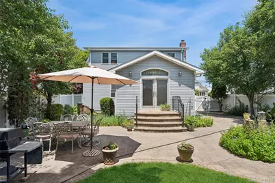 307 Hughes Street, Bellmore, NY 11710 - Photo 21