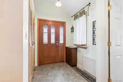 307 Hughes Street, Bellmore, NY 11710 - Photo 13