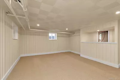 15 Hampton Road, Lynbrook, NY 11563 - Photo 17