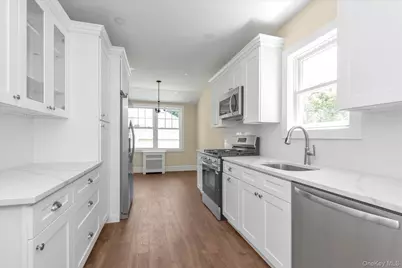 15 Hampton Road, Lynbrook, NY 11563 - Photo 9