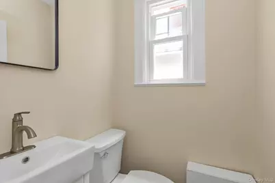 15 Hampton Road, Lynbrook, NY 11563 - Photo 11