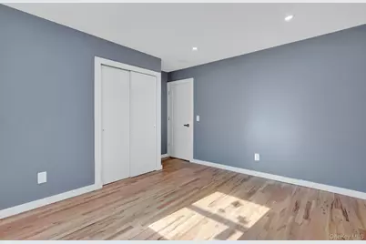 85 Hawthorne Street, Selden, NY 11784 - Photo 21
