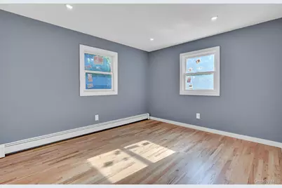 85 Hawthorne Street, Selden, NY 11784 - Photo 19