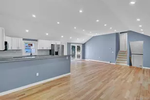 85 Hawthorne St, Selden, NY 11784 - Photo 5