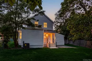 19 Westside Ave, Bay Shore, NY 11706 - Photo 25