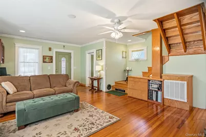 115 Cedar Avenue, Patchogue, NY 11772 - Photo 3