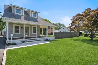 115 Cedar Avenue, Patchogue, NY 11772 - Photo 1