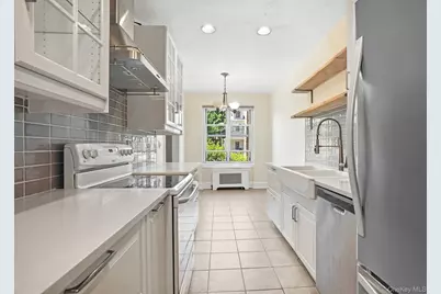 910 Stuart Avenue #2C, Mamaroneck, NY 10543 - Photo 7