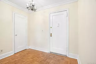 910 Stuart Ave, Mamaroneck, NY 10543 - Photo 3