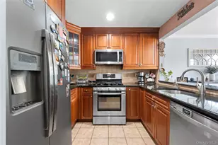 94-52 Magnolia Ct, Ozone Park, NY 11417 - Photo 9